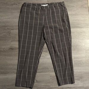 Stylish Gray Checkered Pants